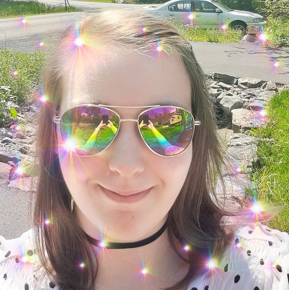 Meet your Posher, Julia